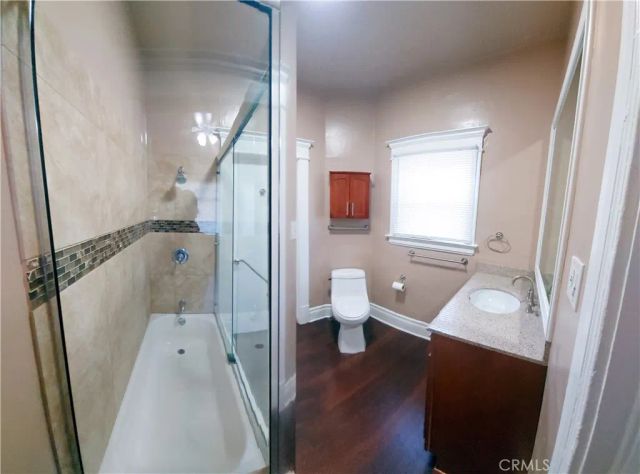 530 S Broadway, Santa Ana, CA 92701