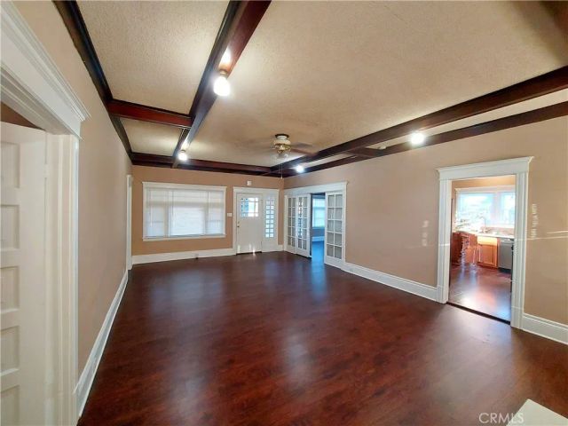 530 S Broadway, Santa Ana, CA 92701