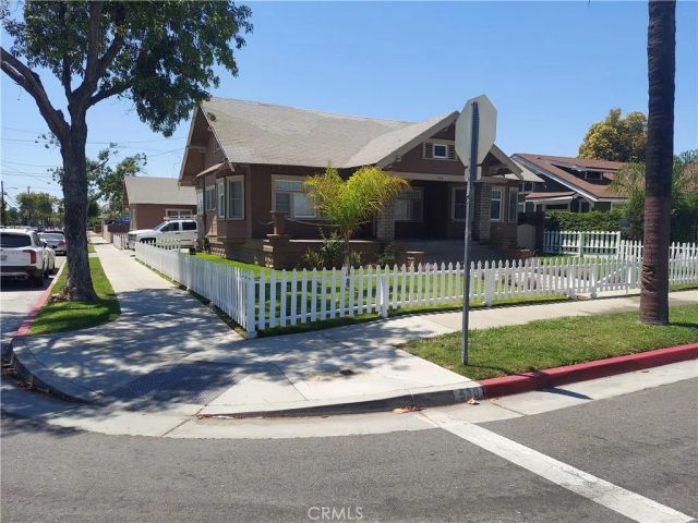 530 S Broadway, Santa Ana, CA 92701