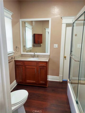 530 S Broadway, Santa Ana, CA 92701