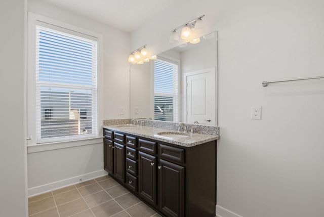 13367 LAUNDERS ST, Herndon, VA 20171