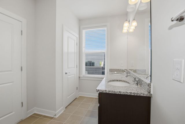13367 LAUNDERS ST, Herndon, VA 20171