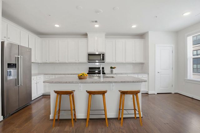 13367 LAUNDERS ST, Herndon, VA 20171