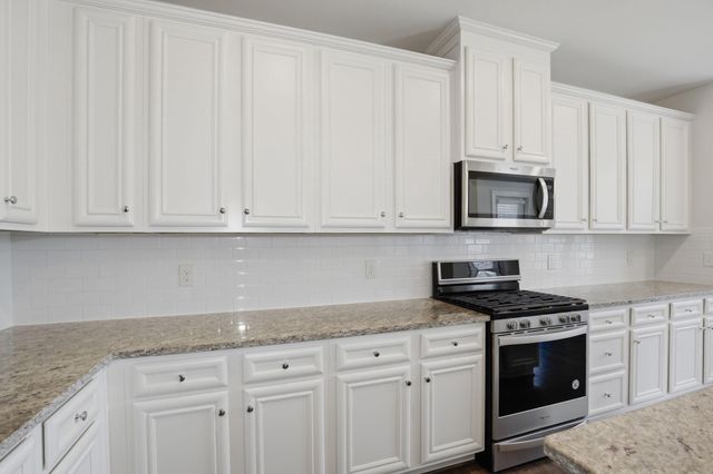 13367 LAUNDERS ST, Herndon, VA 20171