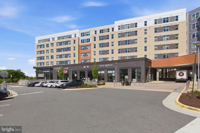 13367 LAUNDERS ST, Herndon, VA 20171
