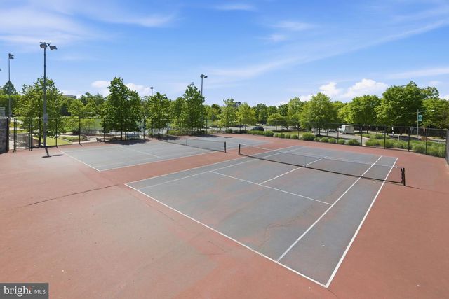 13367 LAUNDERS ST, Herndon, VA 20171