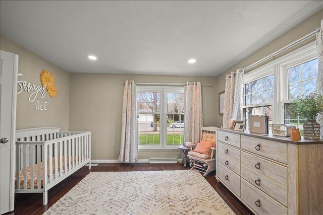 1026 Carriage Lane, Cedar Falls, IA 50613