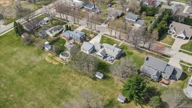 1026 Carriage Lane, Cedar Falls, IA 50613