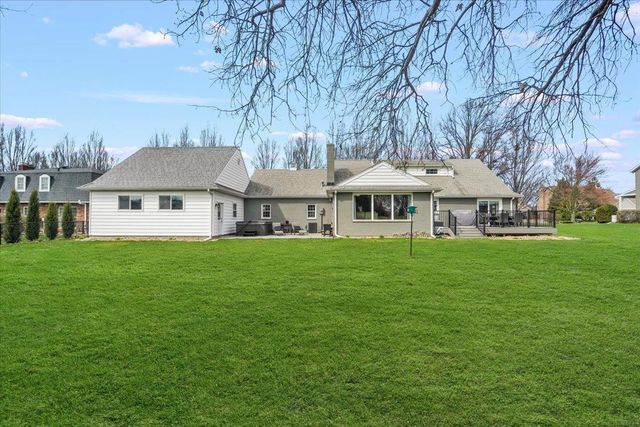 1026 Carriage Lane, Cedar Falls, IA 50613