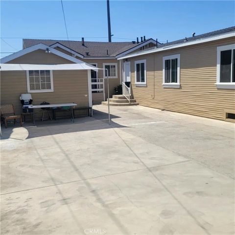 1030 Daisy, Long Beach, CA 90813