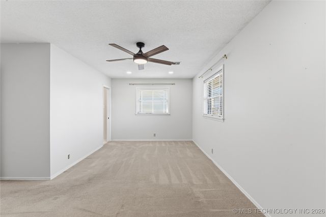 1037 Meadow Drive, Bartlesville, OK 74006