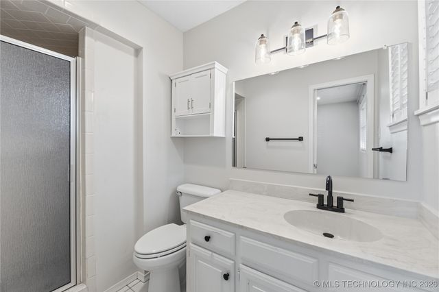 1037 Meadow Drive, Bartlesville, OK 74006