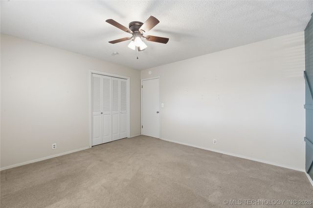 1037 Meadow Drive, Bartlesville, OK 74006