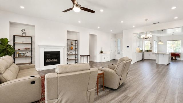 1233 Buck Ridge Ct, Rocklin, CA 95765
