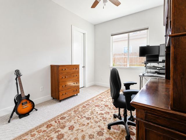 1233 Buck Ridge Ct, Rocklin, CA 95765