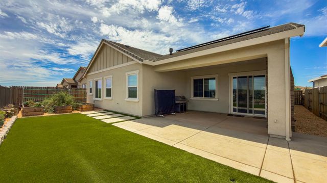 1233 Buck Ridge Ct, Rocklin, CA 95765