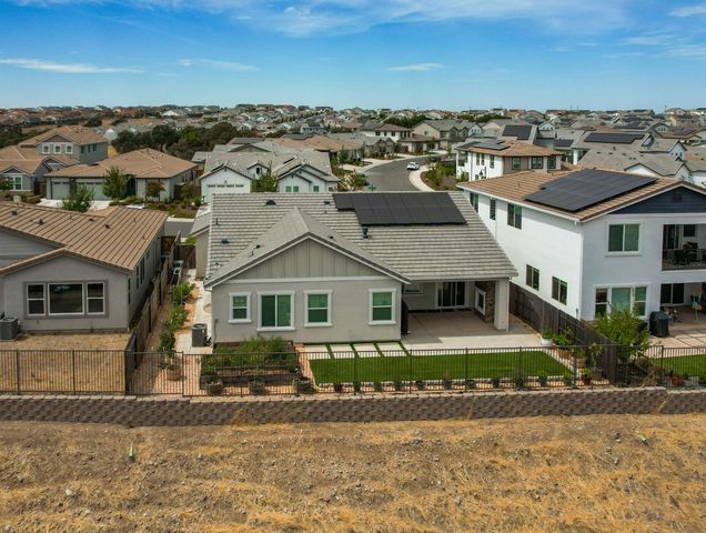 1233 Buck Ridge Ct, Rocklin, CA 95765