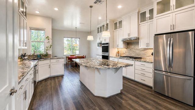 1233 Buck Ridge Ct, Rocklin, CA 95765