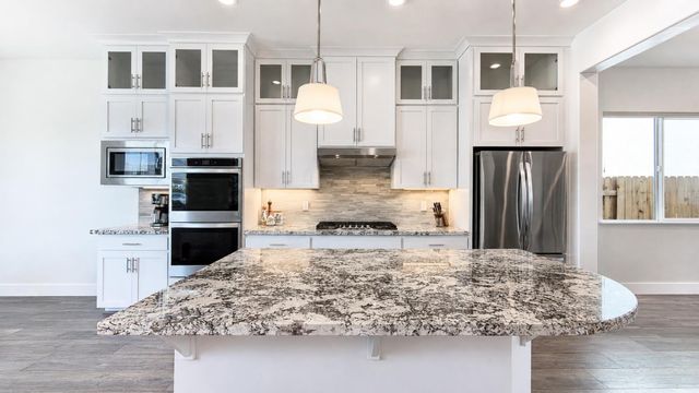 1233 Buck Ridge Ct, Rocklin, CA 95765