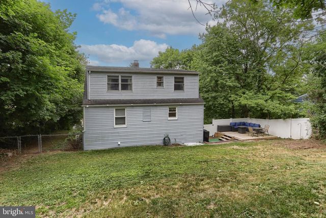 5212 EARL DR, Harrisburg, PA 17112