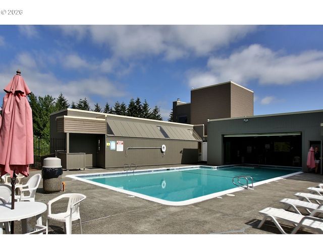 1661 Nw LAKEWAY Ln, Beaverton, OR 97006