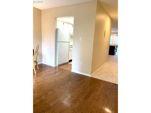 1661 Nw LAKEWAY Ln, Beaverton, OR 97006