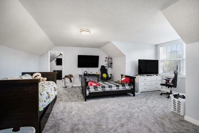 7839 Clydesdale Avenue, Kalamazoo, MI 49009