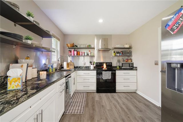 6338 Oak Grove Road, Kansas City, KS 66106