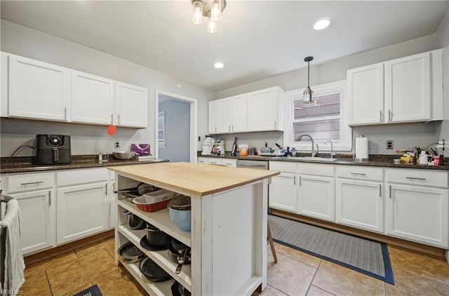 8228 Chesapeake BLVD, Norfolk, VA 23518