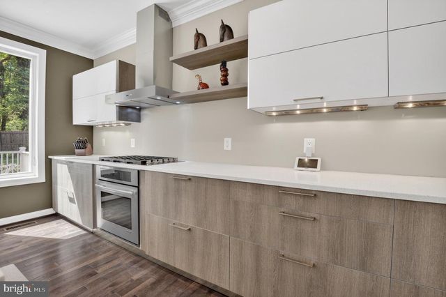 4 ORLEANS TER, Kensington, MD 20895