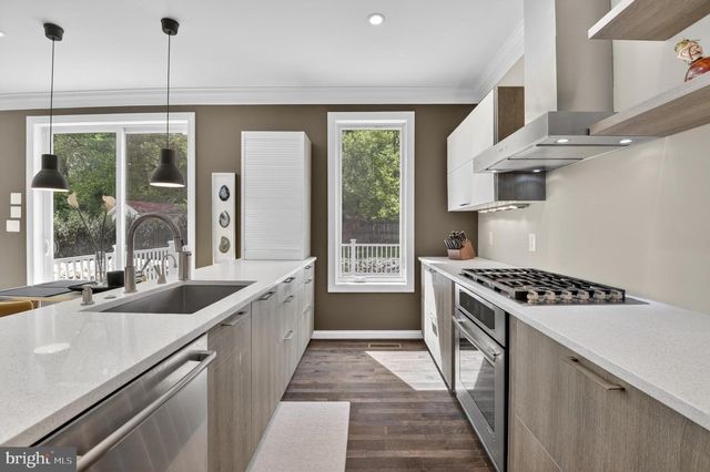 4 ORLEANS TER, Kensington, MD 20895