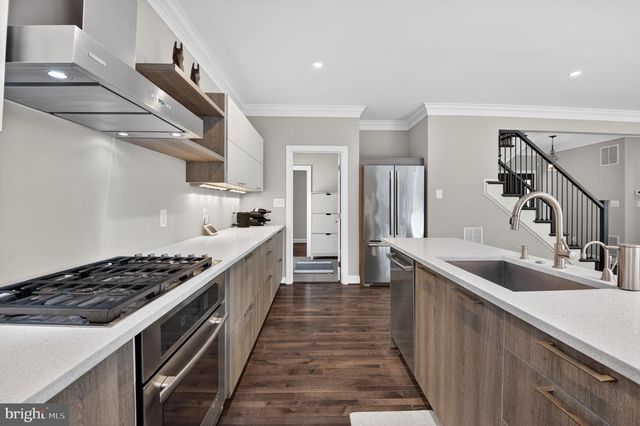 4 ORLEANS TER, Kensington, MD 20895