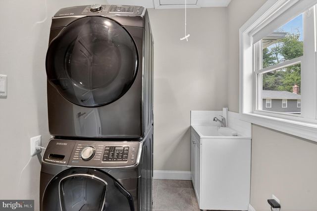 4 ORLEANS TER, Kensington, MD 20895