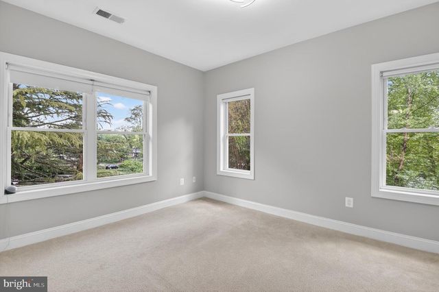 4 ORLEANS TER, Kensington, MD 20895