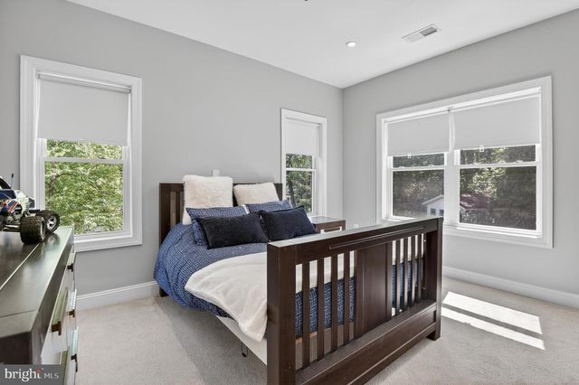 4 ORLEANS TER, Kensington, MD 20895