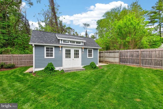 4 ORLEANS TER, Kensington, MD 20895