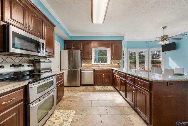 119 Caenstone Court, Madison, AL 35758