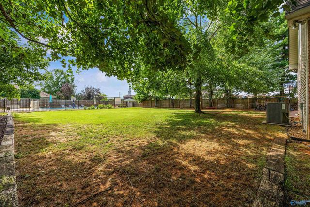 119 Caenstone Court, Madison, AL 35758
