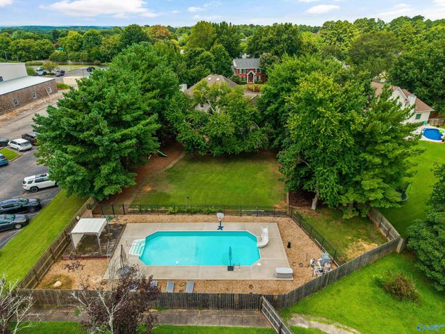 119 Caenstone Court, Madison, AL 35758