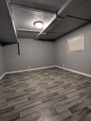 8601 S Kingston Avenue, Chicago, IL 60617