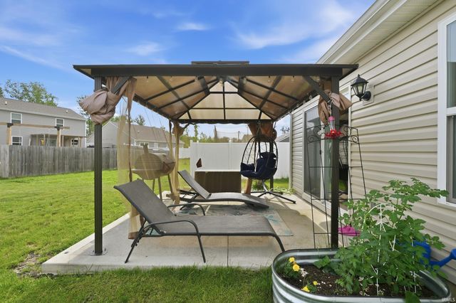 1582 Cuprum Pass, Fort Wayne, IN 46845