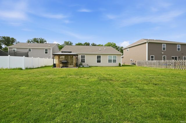 1582 Cuprum Pass, Fort Wayne, IN 46845
