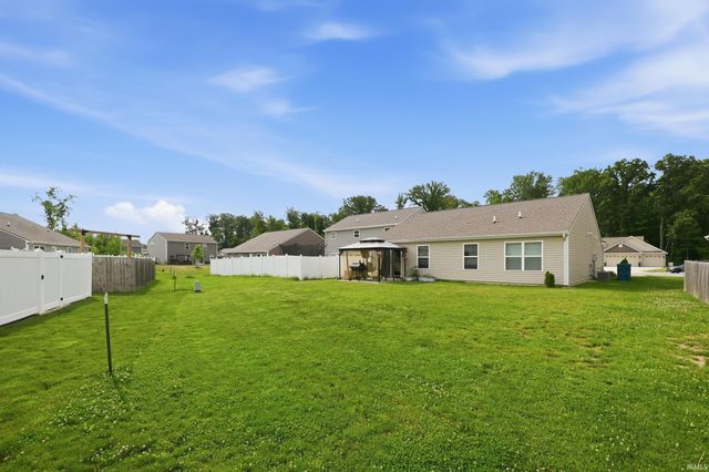 1582 Cuprum Pass, Fort Wayne, IN 46845
