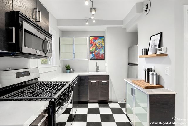 72 Mozart 2, Boston, MA 02130