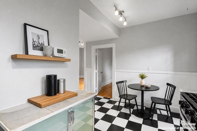 72 Mozart 2, Boston, MA 02130