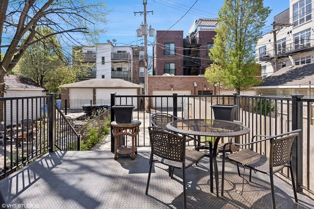 2347 W Altgeld Street, Chicago, IL 60647