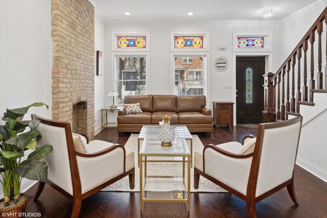2347 W Altgeld Street, Chicago, IL 60647