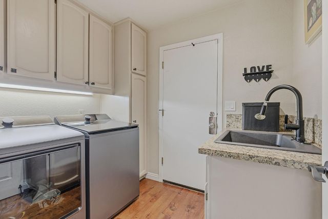 9281 Abert Ct, Elk Grove, CA 95758