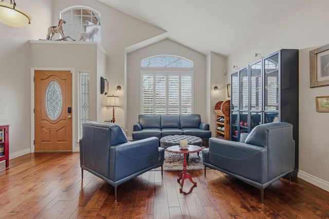 9281 Abert Ct, Elk Grove, CA 95758