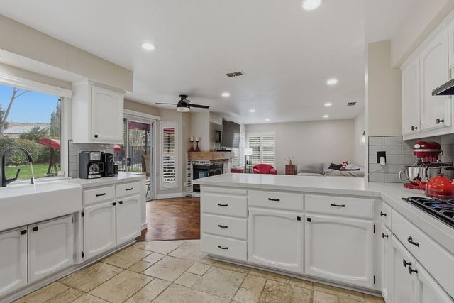 9281 Abert Ct, Elk Grove, CA 95758